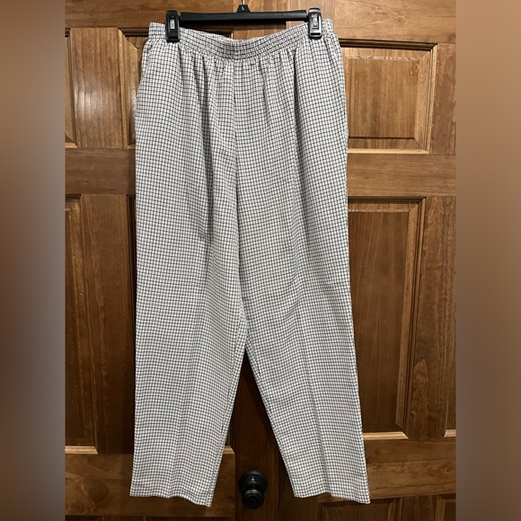 Bon Worth Women’s Vintage Black & White Checkered Pants, Medium, Elastic… - Picture 1 of 6